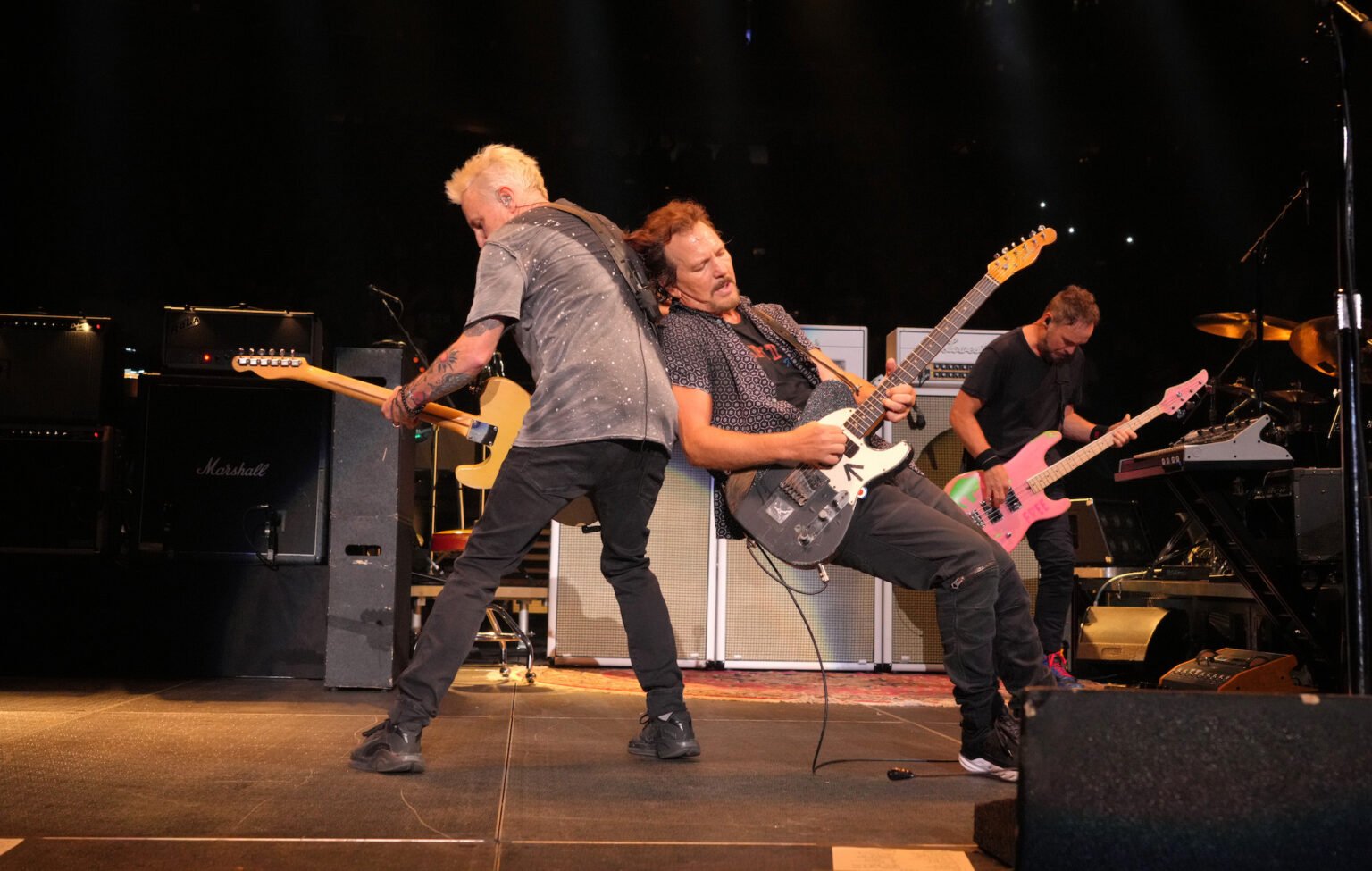 Pearl Jam traz cortes profundos de volta ao setlist do primeiro show de 2023