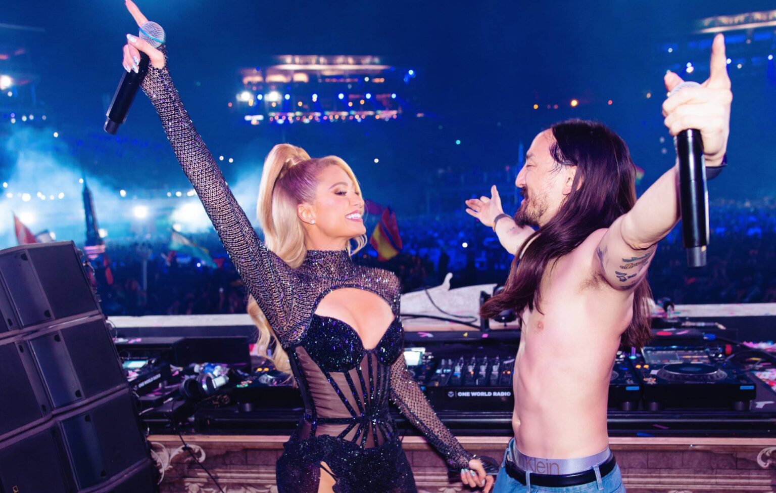 Steve Aoki e Paris Hilton nos contam sobre a nova colaboração ‘Lighter’ – e como jogar bolo