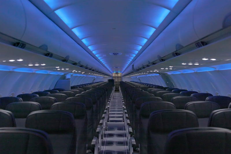 Ação da Spirit Airlines desaba 47% após Justiça dos EUA barrar venda para JetBlue