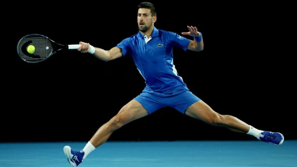 Djokovic perde mais um set, mas vence jogo emocionante contra Popyrin no Australian Open