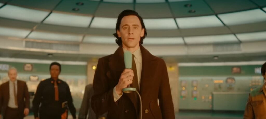 Loki corre contra o tempo em nova prévia da 2ª temporada