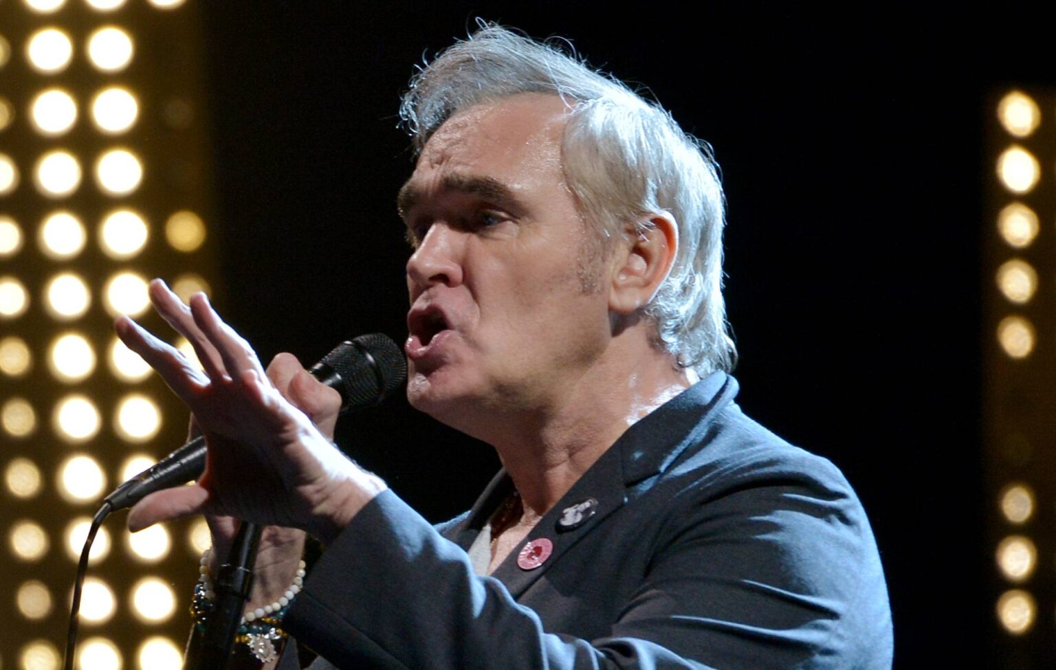 Morrissey afirma que foi “excluído” da “essência” e da história dos Smiths