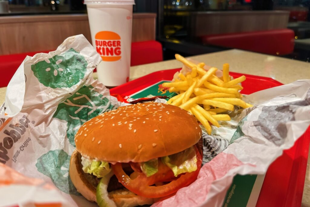 Burger King traz o calor com 2 itens de menu “ardentes”