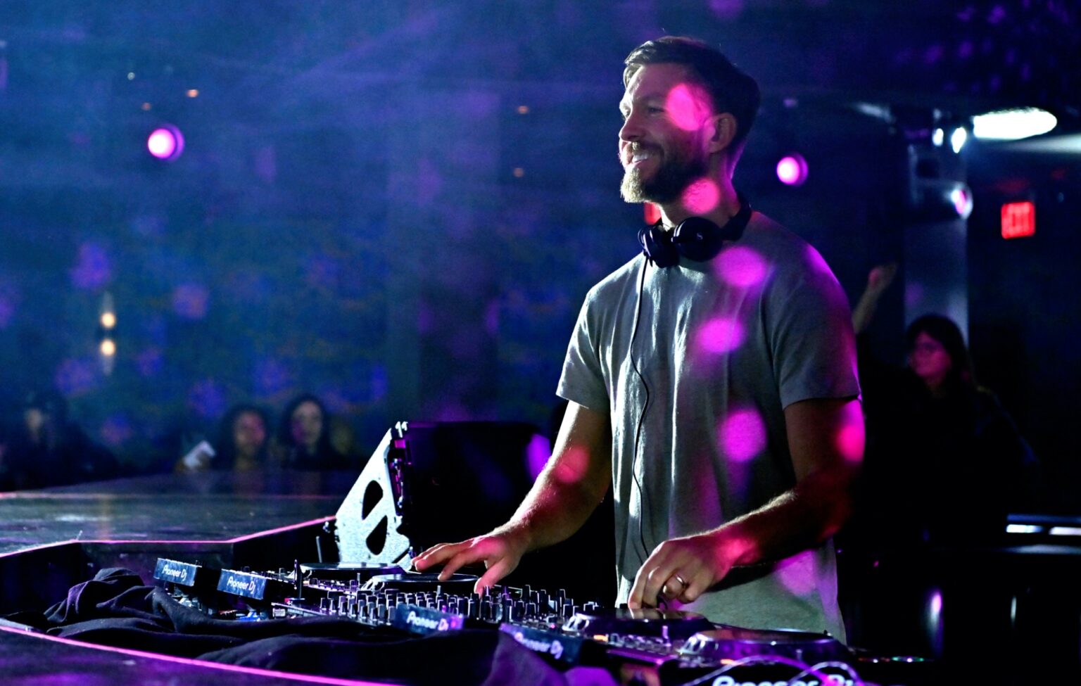 Calvin Harris revela planos de deixar de ser DJ