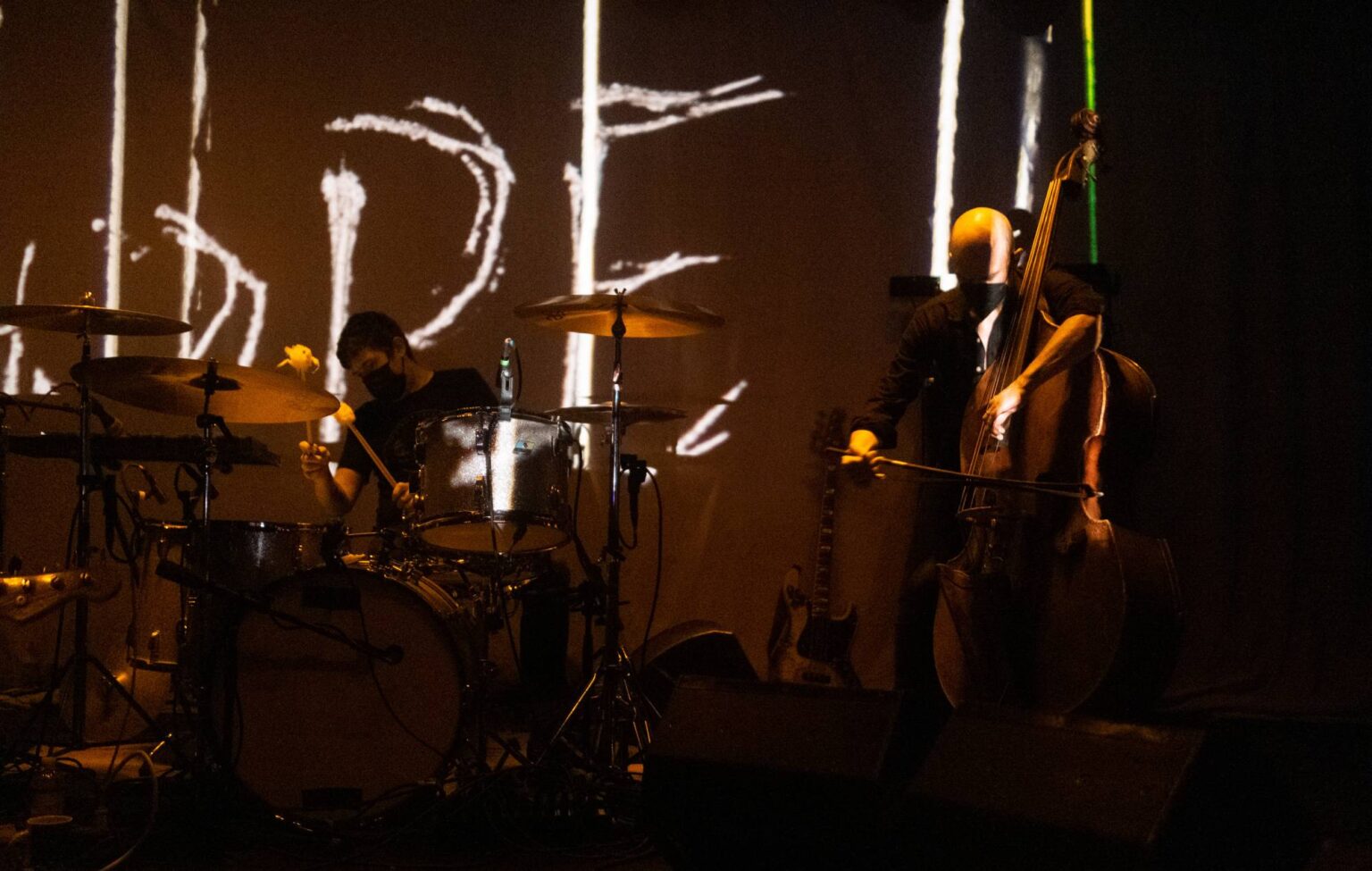 Confira Godspeed You!  Black Emperor estreando três novas músicas no início da turnê mundial de 2024
