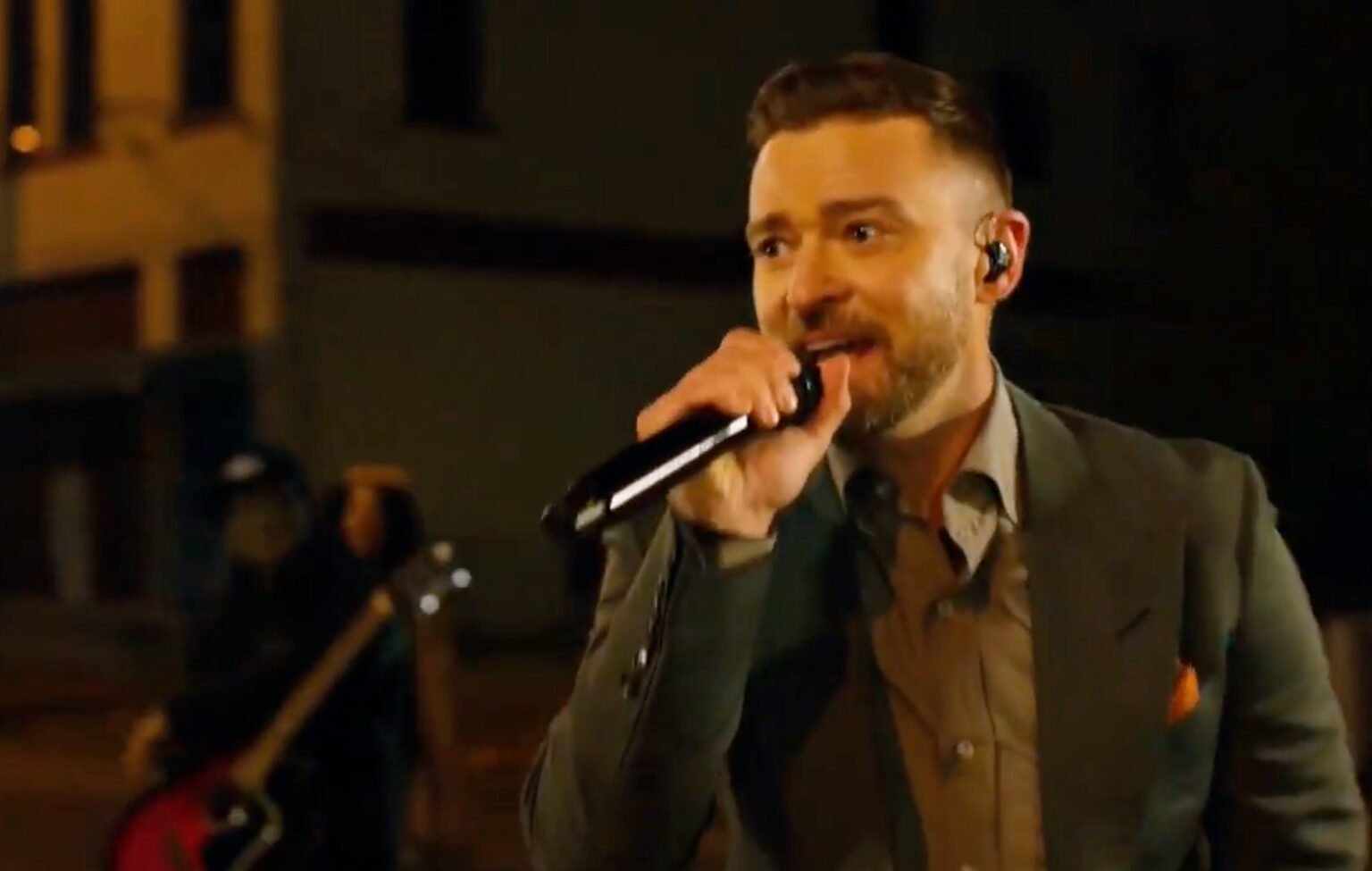 O show único de Justin Timberlake em Londres esta noite foi cancelado devido a doença