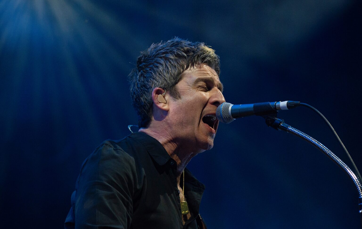 Assista Noel Gallagher tocar 'Stand By Me' do Oasis pela primeira vez com High Flying Birds