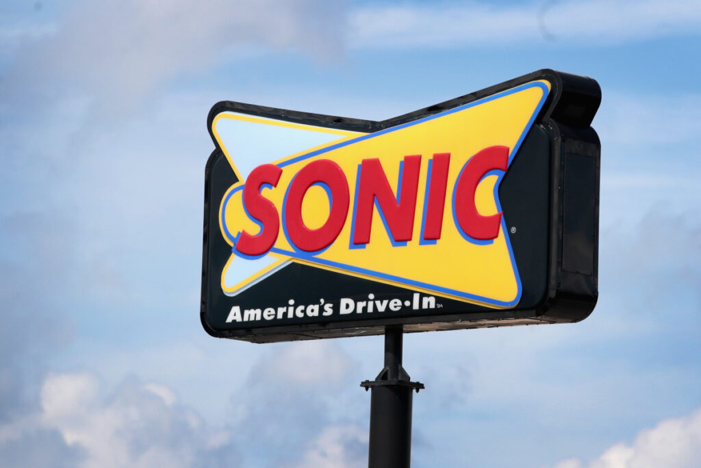 Sonic revela novo item do menu de bebidas que combina perfeitamente com o Eclipse Solar